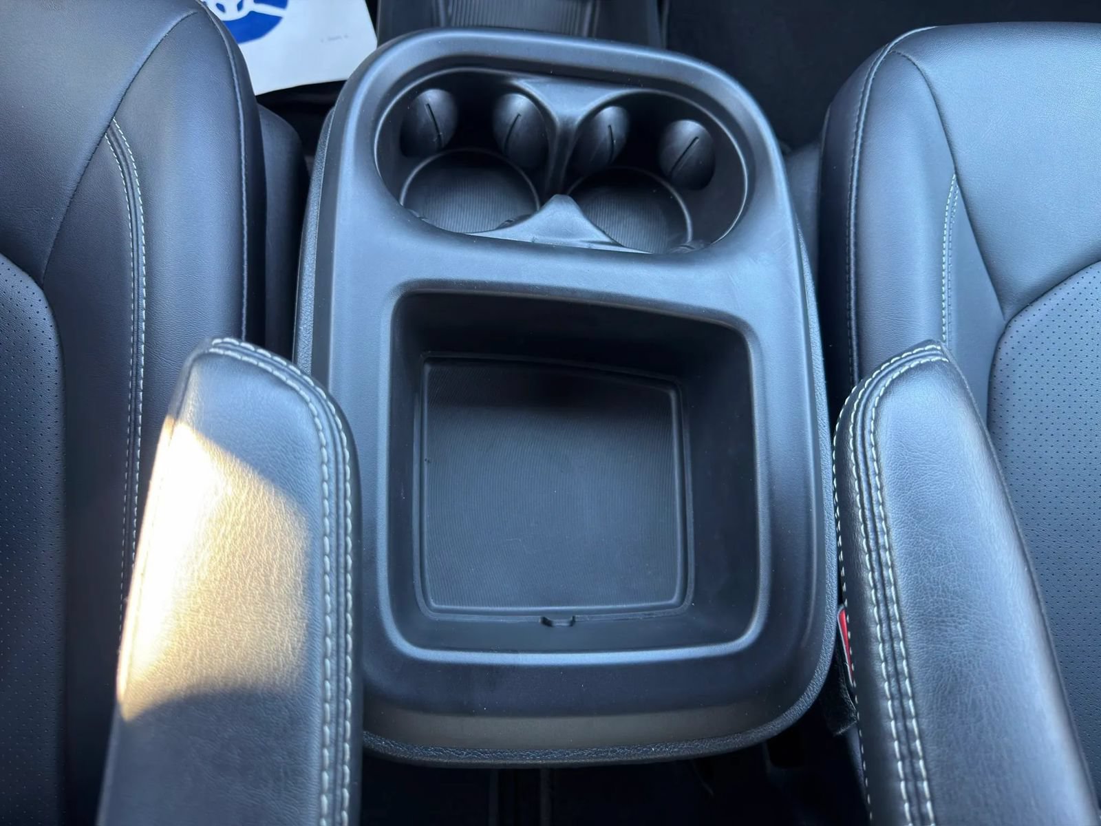 Used 2025 Chrysler Pacifica Select FWD image 19