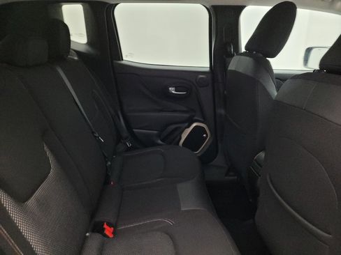 Used 2016 Jeep Renegade 75th Anniversary FWD image 19