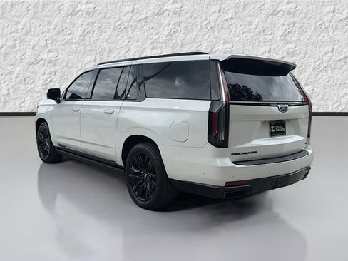 Used 2023 Cadillac Escalade ESV Sport Platinum AWD/4WD image 5