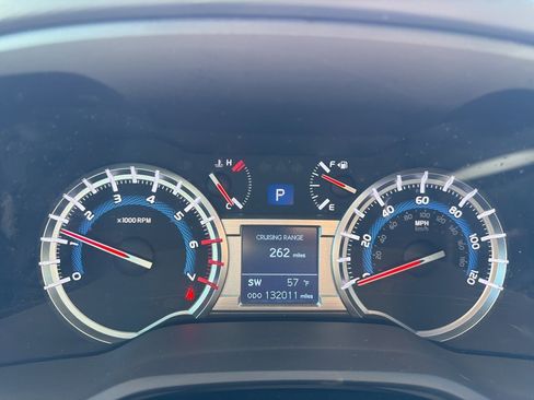 Used 2016 Toyota 4Runner Limited image 14