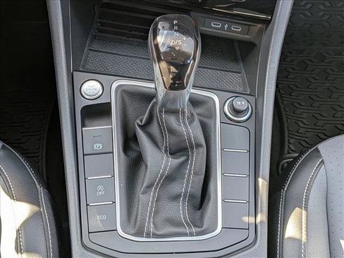 Used 2025 Volkswagen Jetta SE image 15