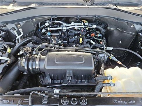 Used 2022 Ford Explorer XLT w/ Equipment Group 202A RWD image 23