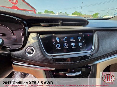 Used 2017 Cadillac XT5 Luxury w/ Driver Awareness Package AWD/4WD image 15