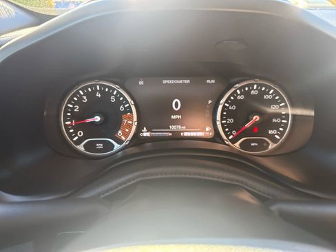 Used 2023 Jeep Renegade Latitude image 18