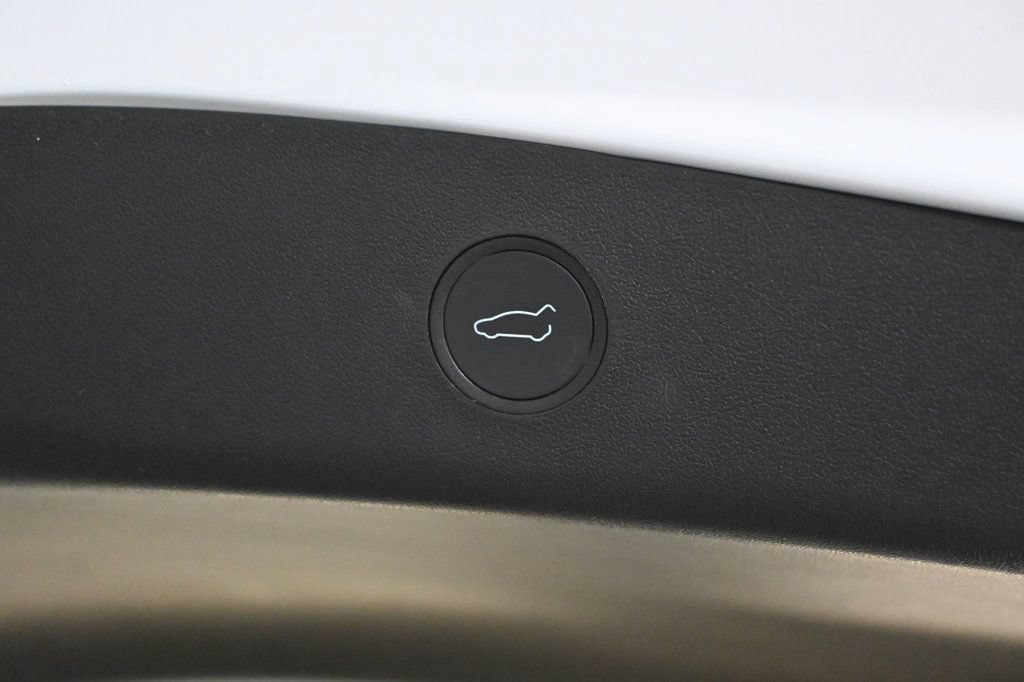 Used 2023 Tesla Model 3 Standard Range RWD image 15