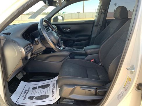 Used 2023 Honda HR-V Sport image 17