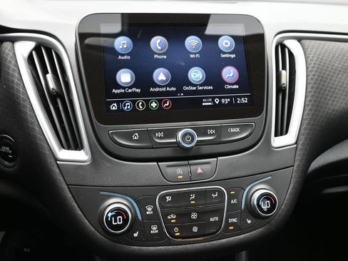 Used 2025 Chevrolet Malibu LT FWD image 31