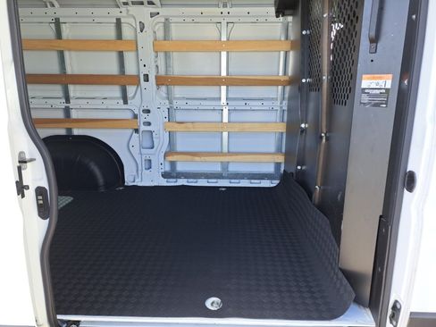 Used 2025 RAM ProMaster 2500 w/ U-Haul Equipment Group FWD image 16