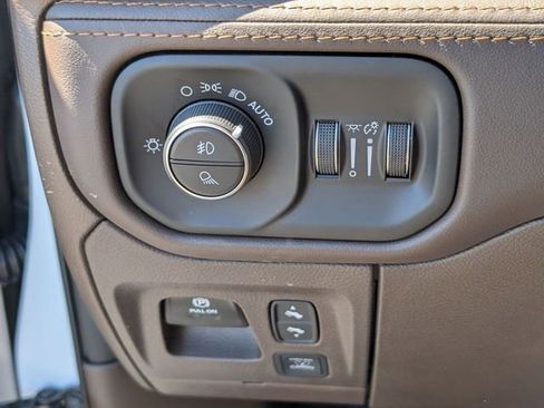 New 2026 RAM 1500 Limited AWD/4WD image 15