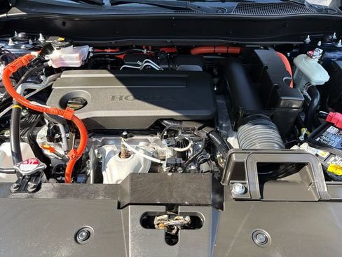 Certified 2025 Honda CR-V Sport-L image 27