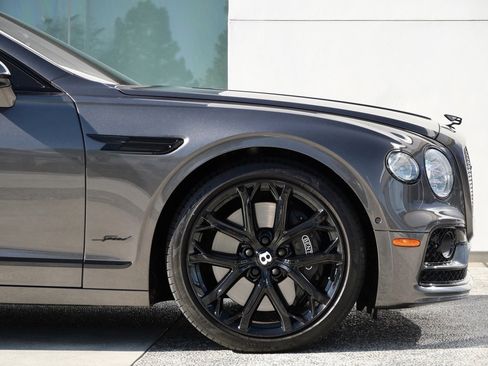 Certified 2024 Bentley Flying Spur W12 image 6
