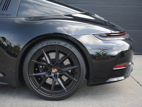 Certified 2026 Porsche 911 Targa 4S AWD/4WD image 34