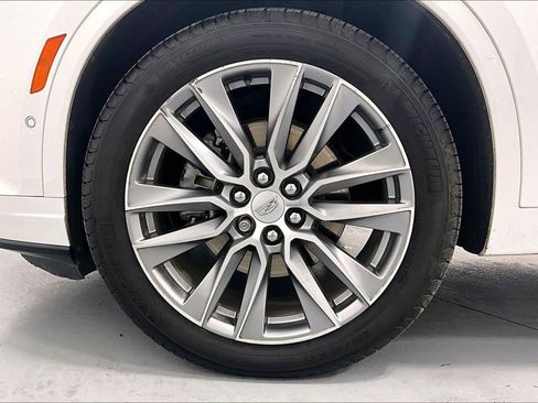 Used 2021 Cadillac XT6 Sport w/ Platinum Package AWD/4WD image 8