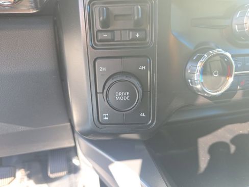 New 2026 Ford F250 Lariat image 19