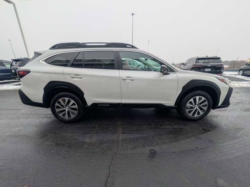 Certified 2025 Subaru Outback Premium w/ Popular Package #1A image 8