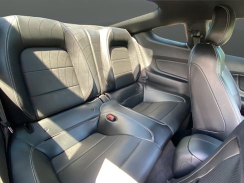 Used 2022 Ford Mustang Premium RWD image 23