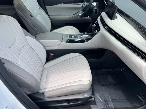 Certified 2026 INFINITI QX60 Autograph w/ Dark Cargo Package AWD/4WD image 13