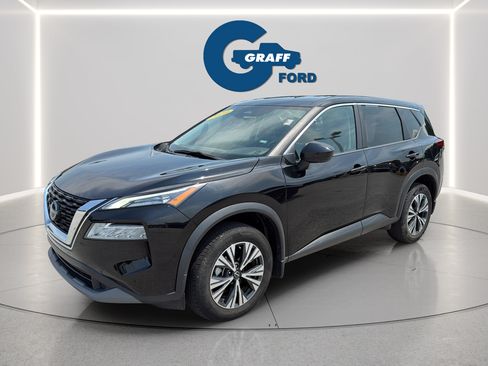 Used 2023 Nissan Rogue SV FWD image 2