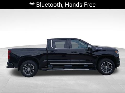 Used 2026 Chevrolet Silverado 1500 High Country w/ Technology Package AWD/4WD image 6