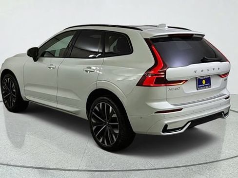 Used 2027 Volvo XC60 B5 Ultra AWD/4WD image 5