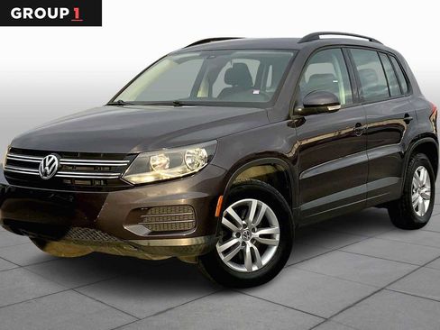 Used 2016 Volkswagen Tiguan S image 1