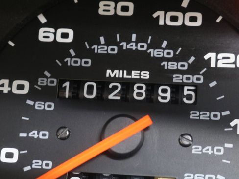 Used 1986 Porsche 944 Coupe image 52