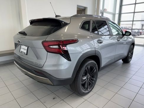 New 2025 Chevrolet Trax ACTIV image 30