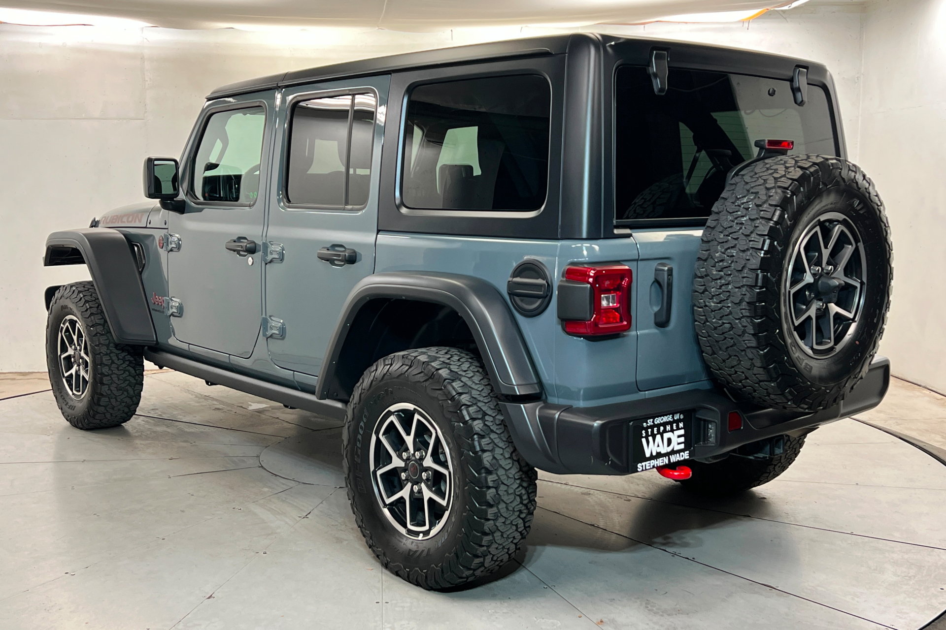 Certified 2026 Jeep Wrangler Unlimited Rubicon AWD/4WD image 3
