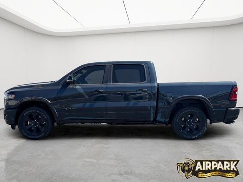 New 2026 RAM 1500 4x4 Crew Cab image 7