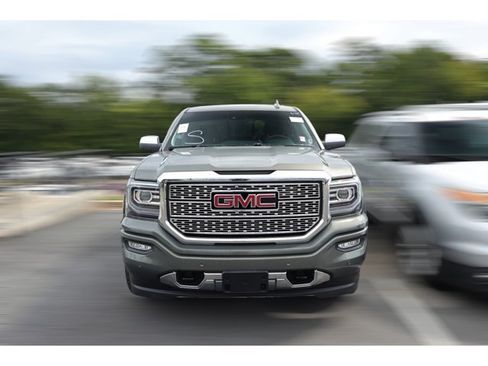 Used 2018 GMC Sierra 1500 Denali AWD/4WD image 2