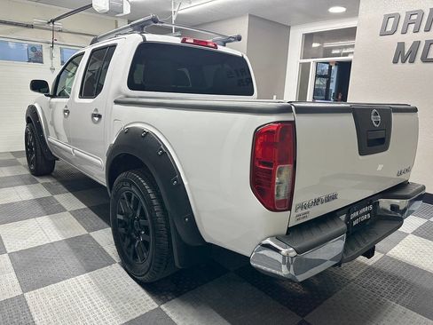 Used 2010 Nissan Frontier LE w/ LE Value Truck Pkg image 13