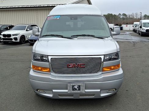 Used 2021 GMC Savana 2500 image 2