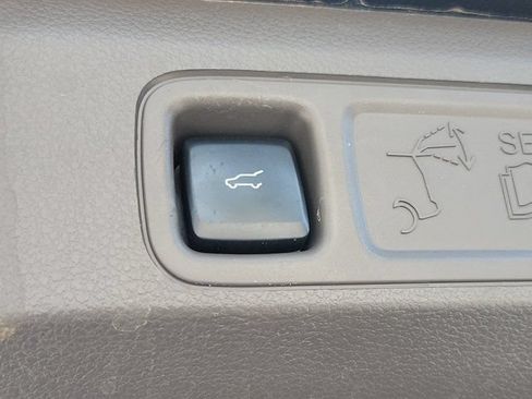 Certified 2024 Lincoln Navigator Reserve AWD/4WD image 9