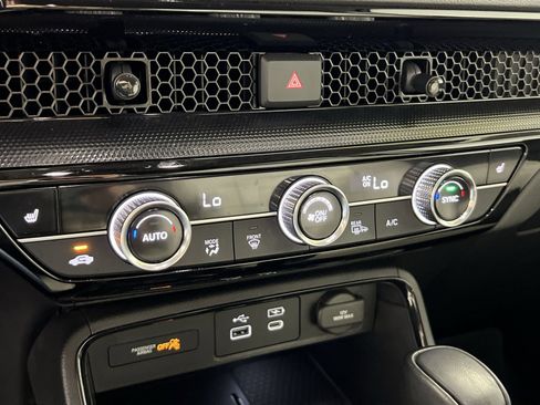 Used 2024 Honda CR-V EX-L image 21