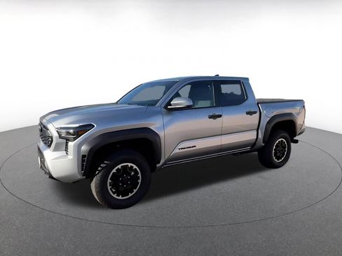 Used 2025 Toyota Tacoma TRD Off-Road image 8