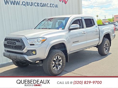 Used 2021 Toyota Tacoma SR5 RWD image 3