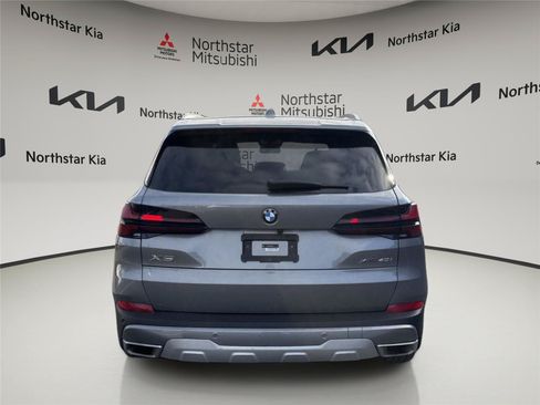 Used 2024 BMW X5 xDrive40i AWD/4WD image 4