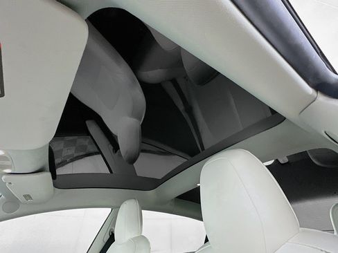 Used 2022 Tesla Model 3 Long Range image 24