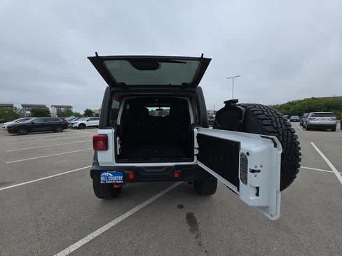 Used 2019 Jeep Wrangler Unlimited Rubicon AWD/4WD image 35