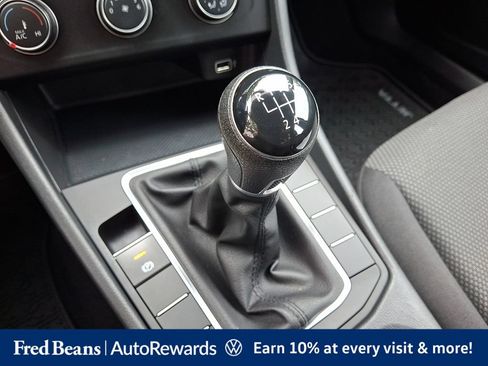 Used 2019 Volkswagen Jetta S w/ Driver Assistance Package FWD image 23