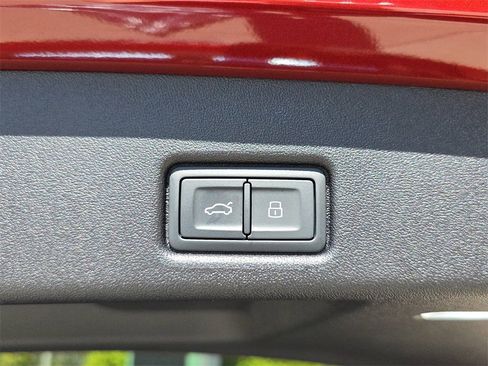 New 2025 Audi Q5 Premium image 13