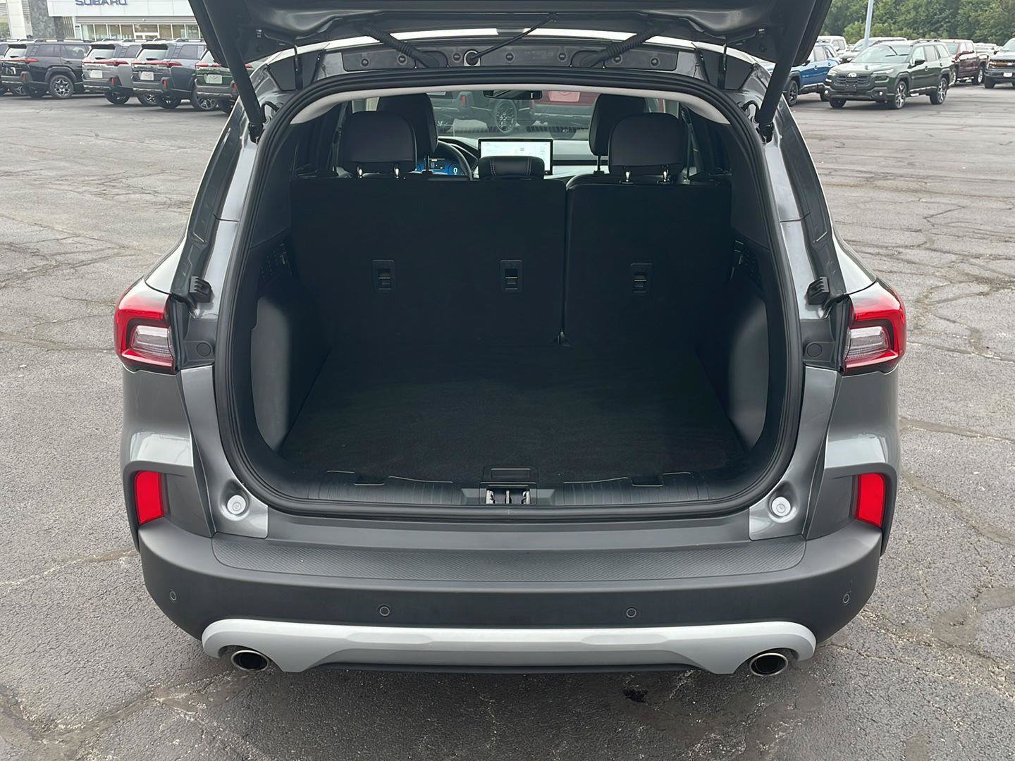 Used 2026 Ford Escape Platinum w/ Premium Technology Package AWD/4WD image 27