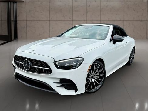 Used 2023 Mercedes-Benz E 450 Cabriolet image 2