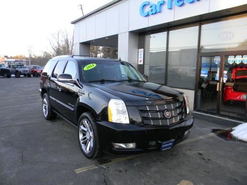Used 2014 Cadillac Escalade Premium image 2