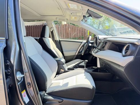 Used 2017 Toyota RAV4 XLE w/ All Weather Liner Package AWD/4WD image 25
