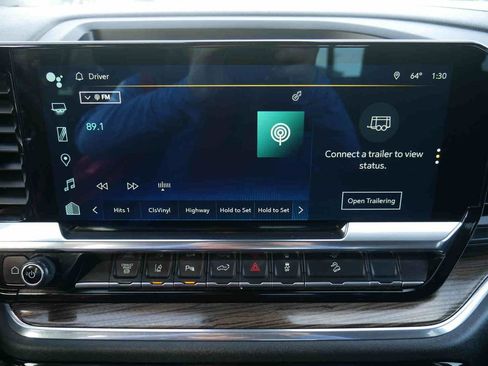 Used 2025 Chevrolet Silverado 3500 LT image 39