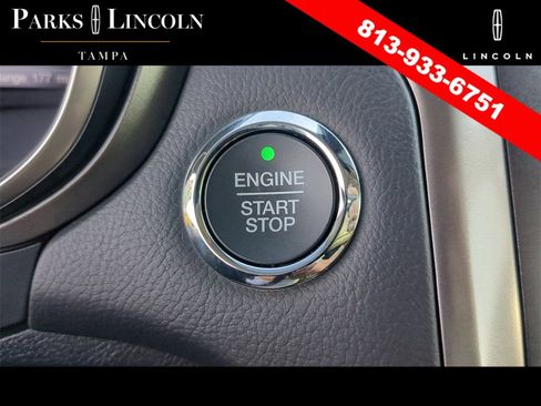 Used 2020 Ford Fusion SE image 27