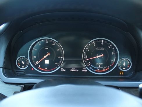 Used 2015 BMW 750Li image 19