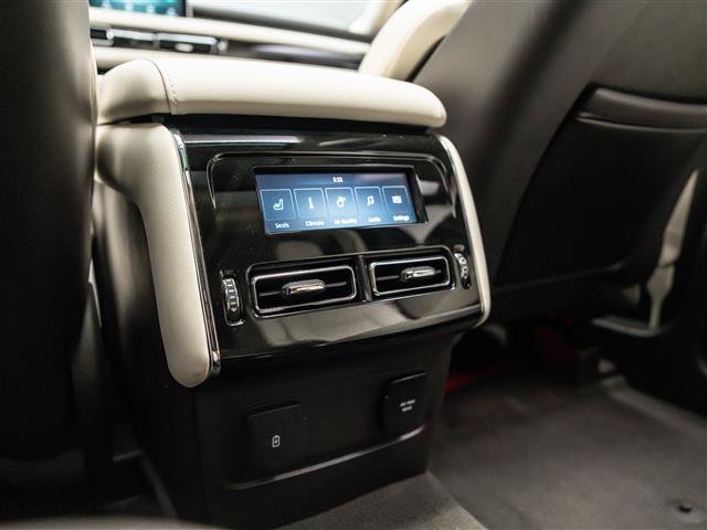 Used 2023 Lincoln Aviator Black Label w/ Dynamic Handling Package AWD/4WD image 21