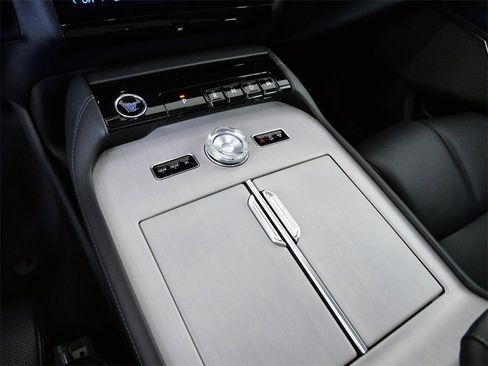 New 2025 Lincoln Navigator L Reserve image 24